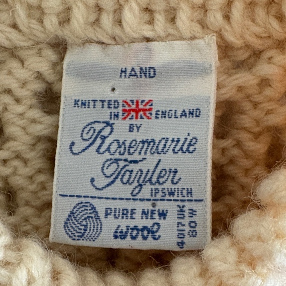 Child’s Cozy Cable Knit Wool Sweater- Vintage Handmade - Picture 2 of 12